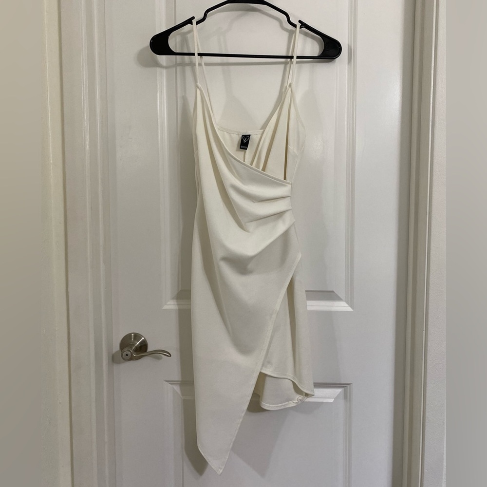 Windsor white body-con dress, Size S